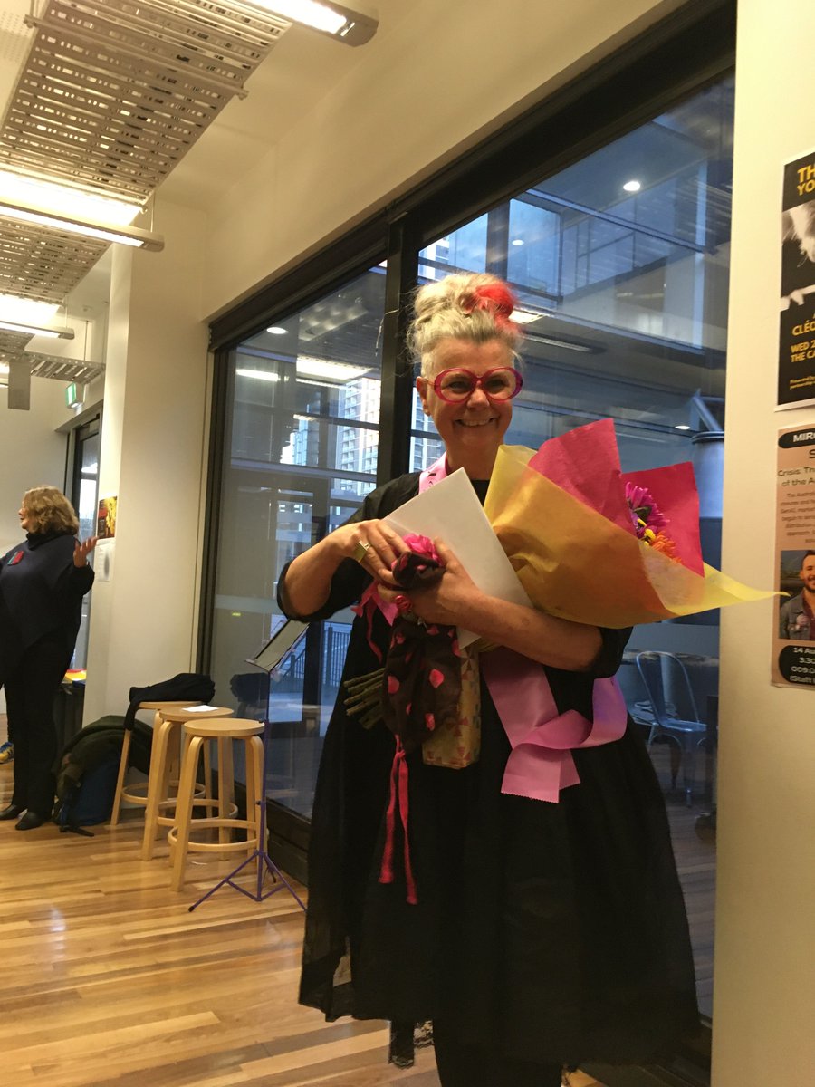 nonfictionLab's tweet image. Sending @frendles off into a well-deserved #retirement in style, with a #choir, flowers, speeches and a #volunteer stint at her beloved @TheBigUmbella1, preparing rescued food for distribution to people living with food insecurity and #homelessness. A fitting last hurrah!