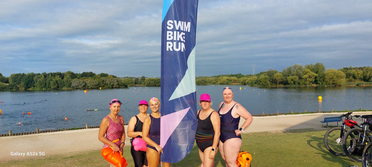 Barbara93260156's tweet image. #WeActiveChallenge
#AHPsActive
#Manvers #OT
Leading British triathlon Swim bike run event