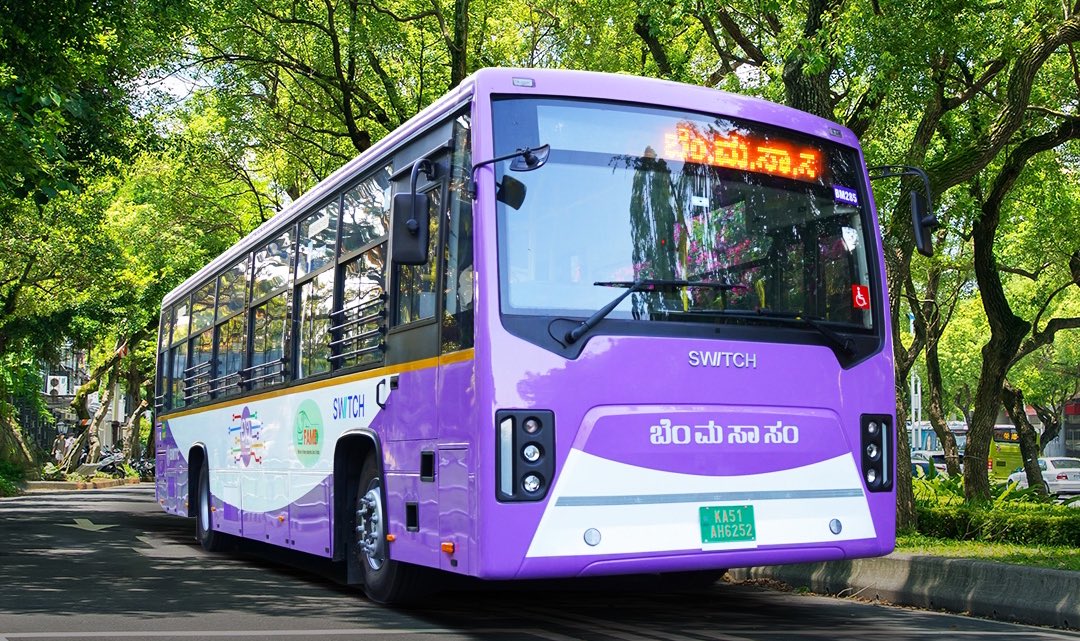 Hubballi_Infra's tweet photo. ⚠️Flashback 2019⚠️

Hubballi Dharwad was supposed to get 50 electric buses alongside with Bengaluru (300 buses)

Bengaluru got its share, but we never got our share of 50 buses

In pic: BMTC Electric bus

@RLR_BTM @nw_krtc #Hubli #karnataka https://t.co/9QhMHYkxKn