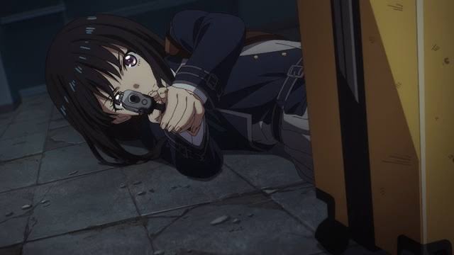 TM_Sone_0910's tweet photo. いやね、リコリス・リコイルと言えばちさたきの百合感とか日常とかだけが重視されがちだけど、それももちろん大前提として重視するべきポイントなんだけど、改めて本編を見返してみるとリコリコと言えば迫力あるガンアクションだと個人的には思うんですよね。
 #リコリコ https://t.co/a1S6Fz0Nur