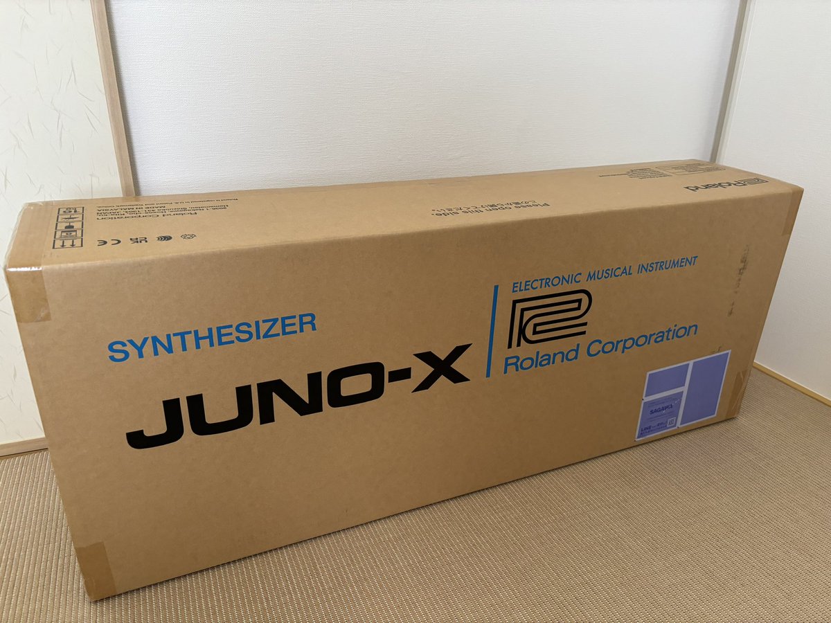hiyokko7066's tweet photo. 久しぶりに機材買う😊🎹
#Roland #JUNOX https://t.co/SXF3urkNOR