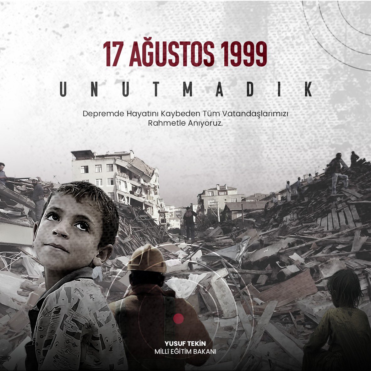 Yusuf__Tekin's tweet photo. 17 Ağustos 1999 depreminin üzerinden 25 yıl geçti. Yakın bir zamanda ise Asrın Felaketi'ni yaşadık. Depremler, sadece şehirleri yıkmakla kalmıyor, aynı zamanda yüreklerimizi sarsarak sevdiklerimizi bizlerden alıyor.

Bakanlık olarak Türkiye'nin deprem gerçeğiyle yaşamayı öğrenmesi ve bu konuda bilinçli bir toplum haline gelmesi için eğitimi en önemli araçlardan biri olarak nitelendiriyor, okullardan başlayarak tüm toplumumuza yaygınlaştırılan deprem eğitimilerini ülkemizin geleceği için değerli buluyoruz. Yeni müfredat çalışmamız başta olmak üzere öğrencilerimizi depremlere karşı bilinçlendirmek ve kurumlarımızı fiziki anlamda güçlendirmek için birçok farklı çalışmayı kararlılıkla sürdürüyoruz.

Bu vesileyle depremlerde yaşamını kaybeden vatandaşlarımıza yüce Allah'tan rahmet diliyor, geride kalan aileleri ve yakınlarına sabır diliyorum.