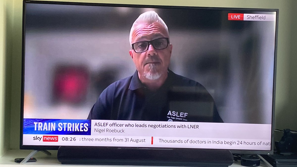 A great interview from my mate <a href="/AslefD4DO/">Nigel Roebuck</a> explaining why LNER drive members are being forced to take industrial action ✊
<a href="/ASLEFunion/">ASLEF</a> <a href="/SkyNews/">Sky News</a>