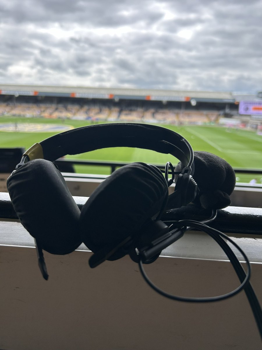 NikeshRughani's tweet photo. And just like that, the new football season is underway! Excited to be a part of the #BBCFinalScore team on @BBCOne & @BBCiPlayer for a 6th season 🙌🏽⚽️ https://t.co/9uQf36e3N2