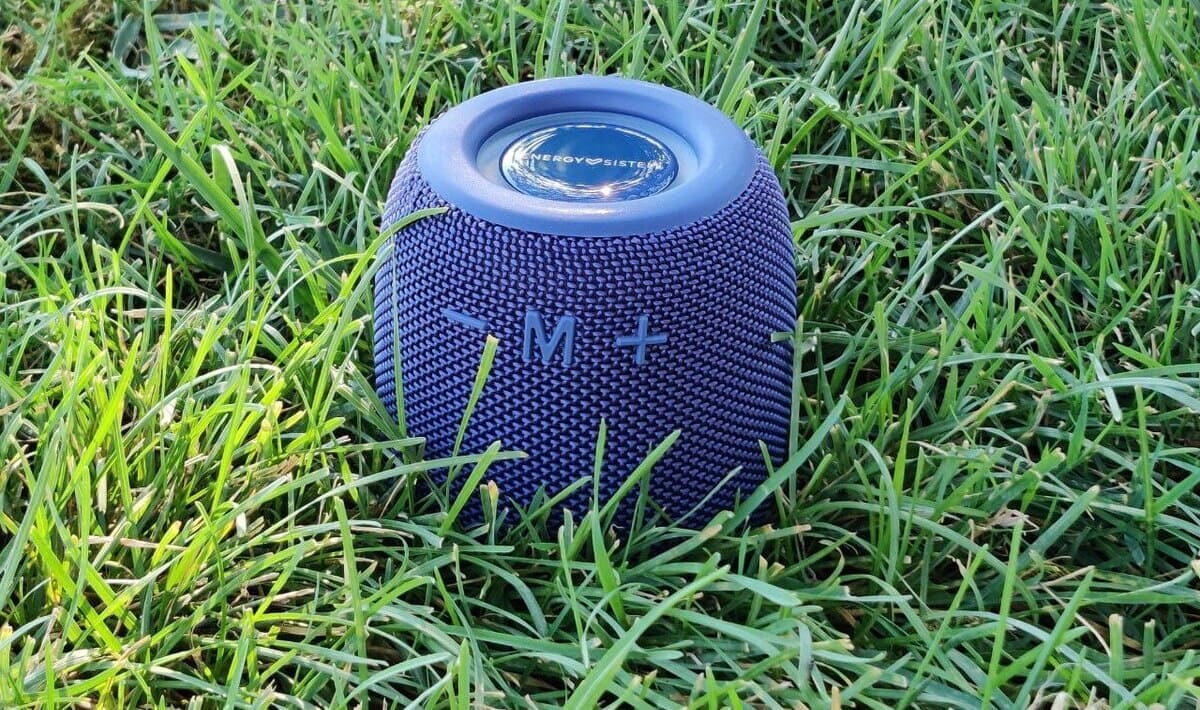 CeotechI's tweet photo. Speaker portatile IPX6 Bloom di Energy Sistem – Recensione
#Altoparlante #Bloom #Bluetooth53 #EnergySistem #GadgetTech #IPX6 #LEDRGB #microSD #Music #Musica #Recensione #Review #Speaker #SpeakerPortatile #Speakerwireless #USBC
https://t.co/I0zUQSiKcF https://t.co/sCKD8tM3DI