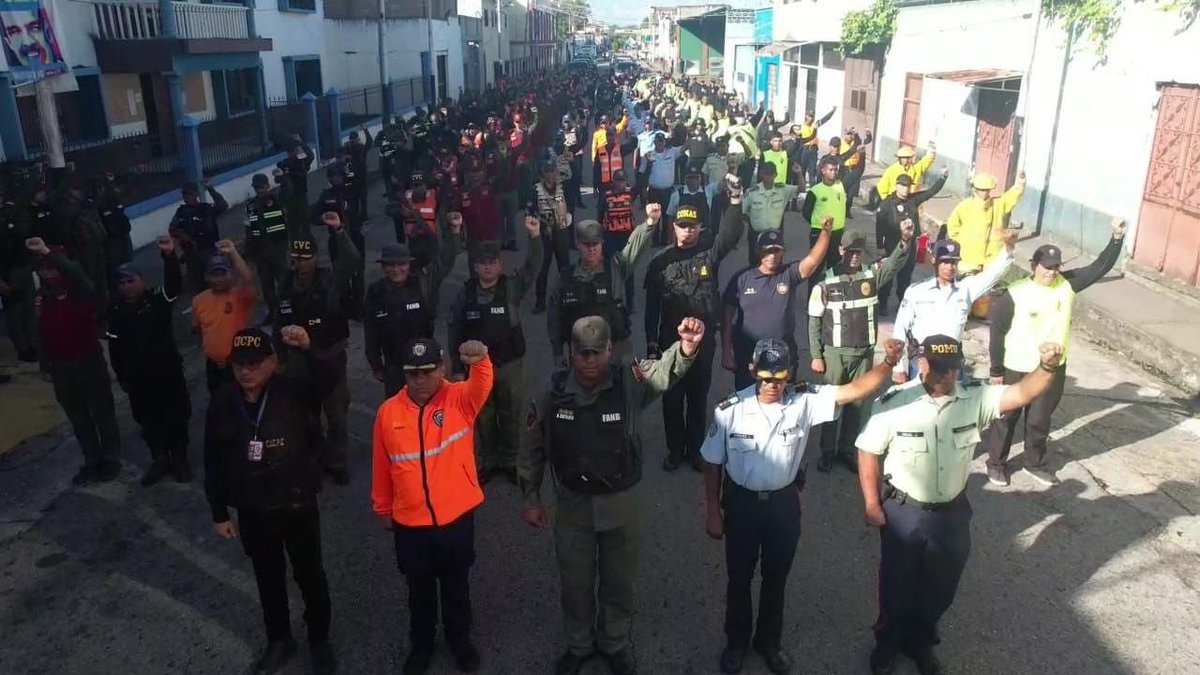 #FANB es garantía de paz !

#IntegrarEsVencer