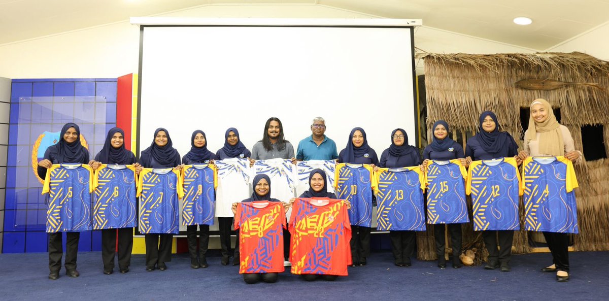 Maldives Customs Service tweet media