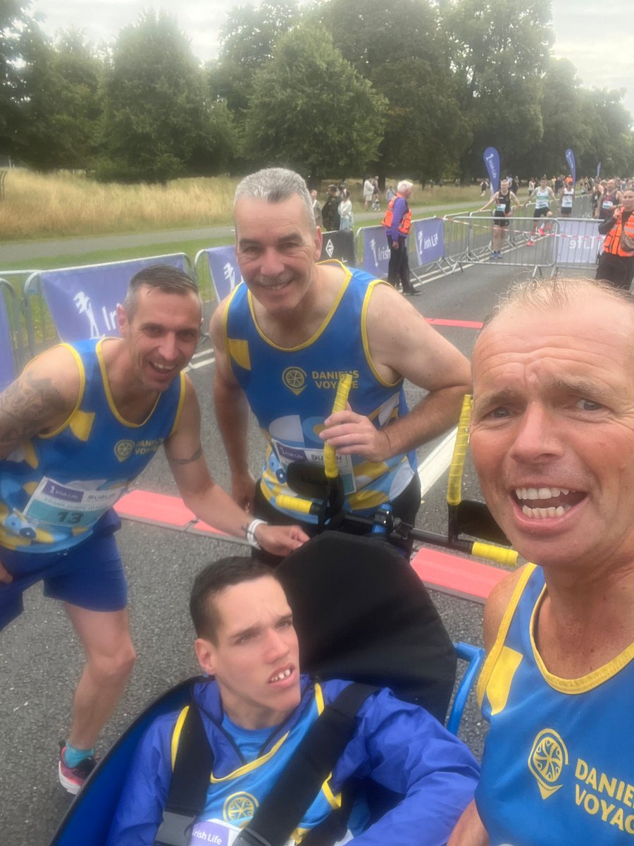 Danielsvoyage28's tweet photo. @dublinmarathon loved the Frank Duffy 10mile in the park.
@allirelandref @TallaghtComCo @AntoORourke79 https://t.co/k1dkgBadmO