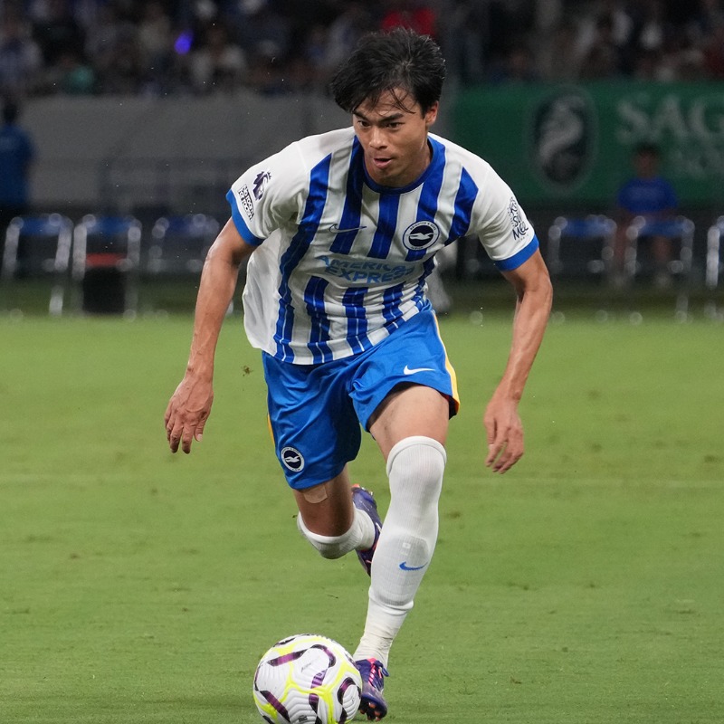 🔵 スタメン発表 📑 #ブライトン の #三笘薫 が開幕スタメン入り！ 新