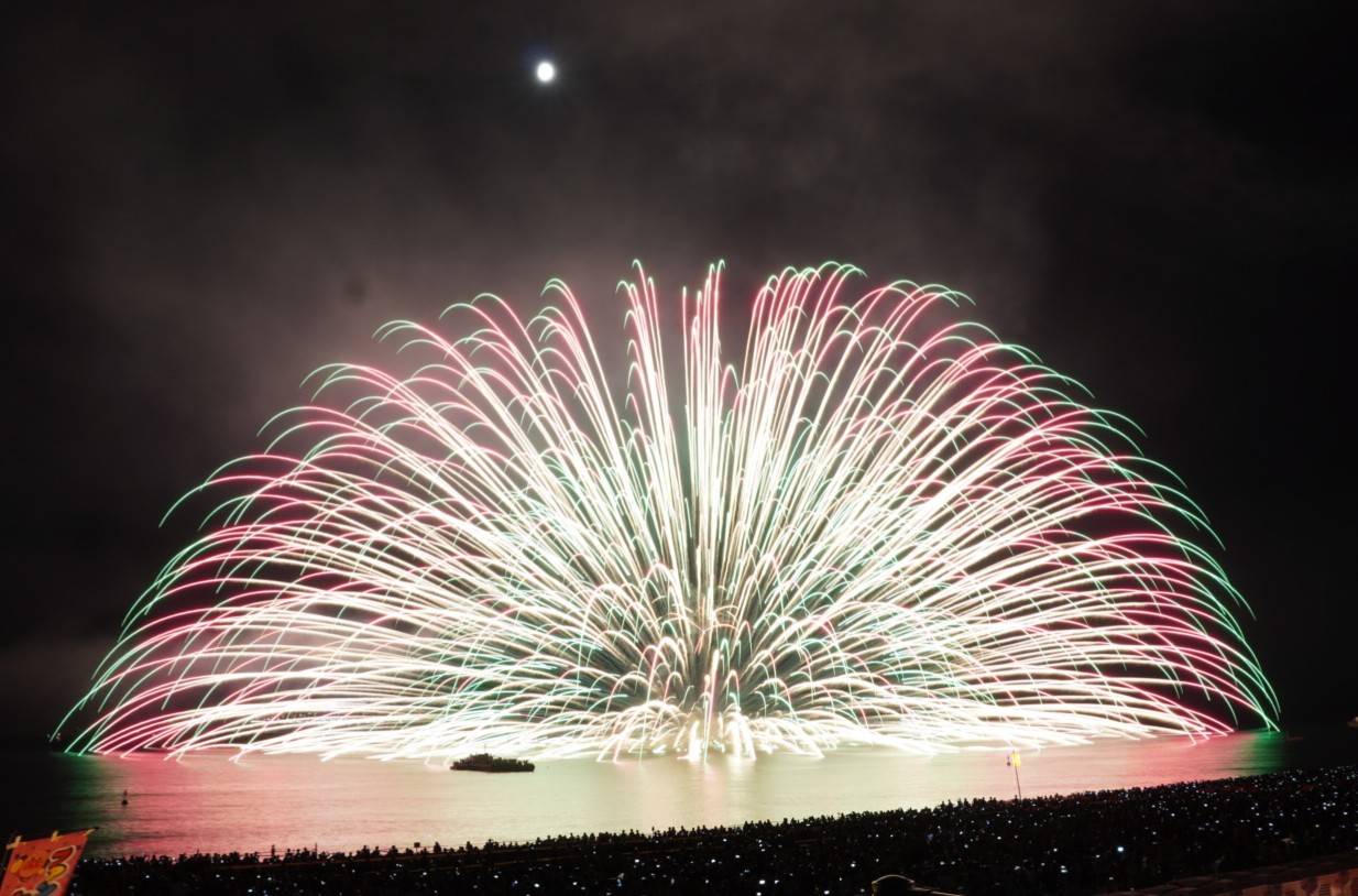 熊野大花火大会 2019 8月17日(土) 有料浜席 1マス席