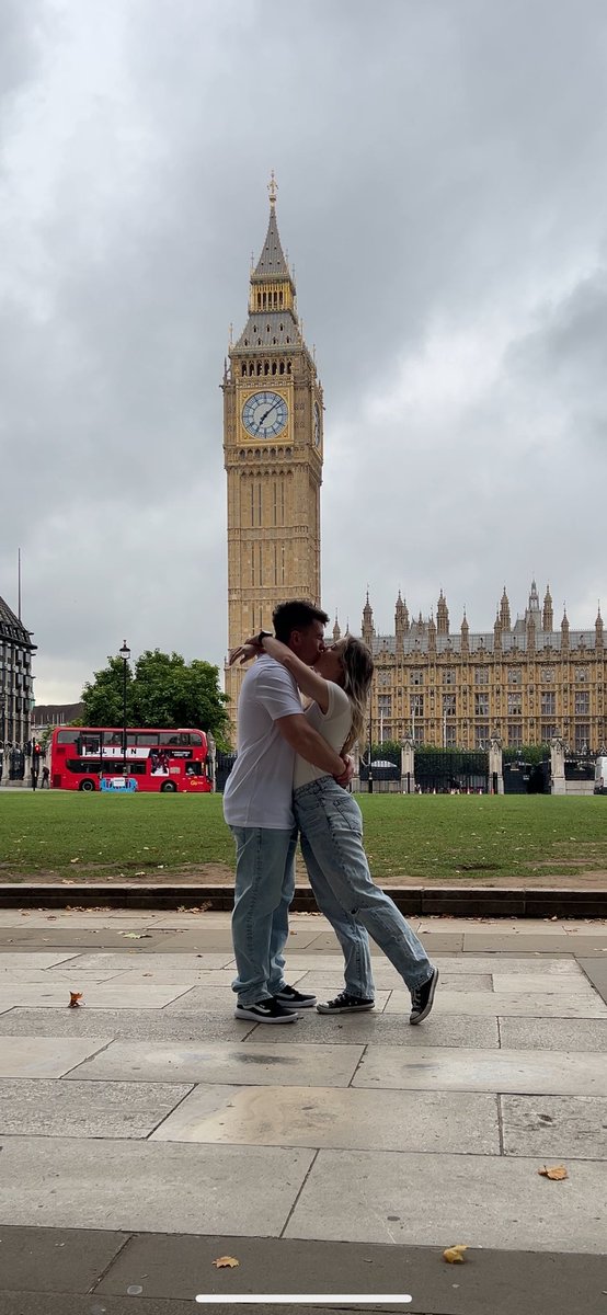 gen_clark1's tweet photo. @ErasTourResell Would love to bring my husband to the show! We’re on our VERY belated honeymoon in London! https://t.co/F6VuU4zuPC