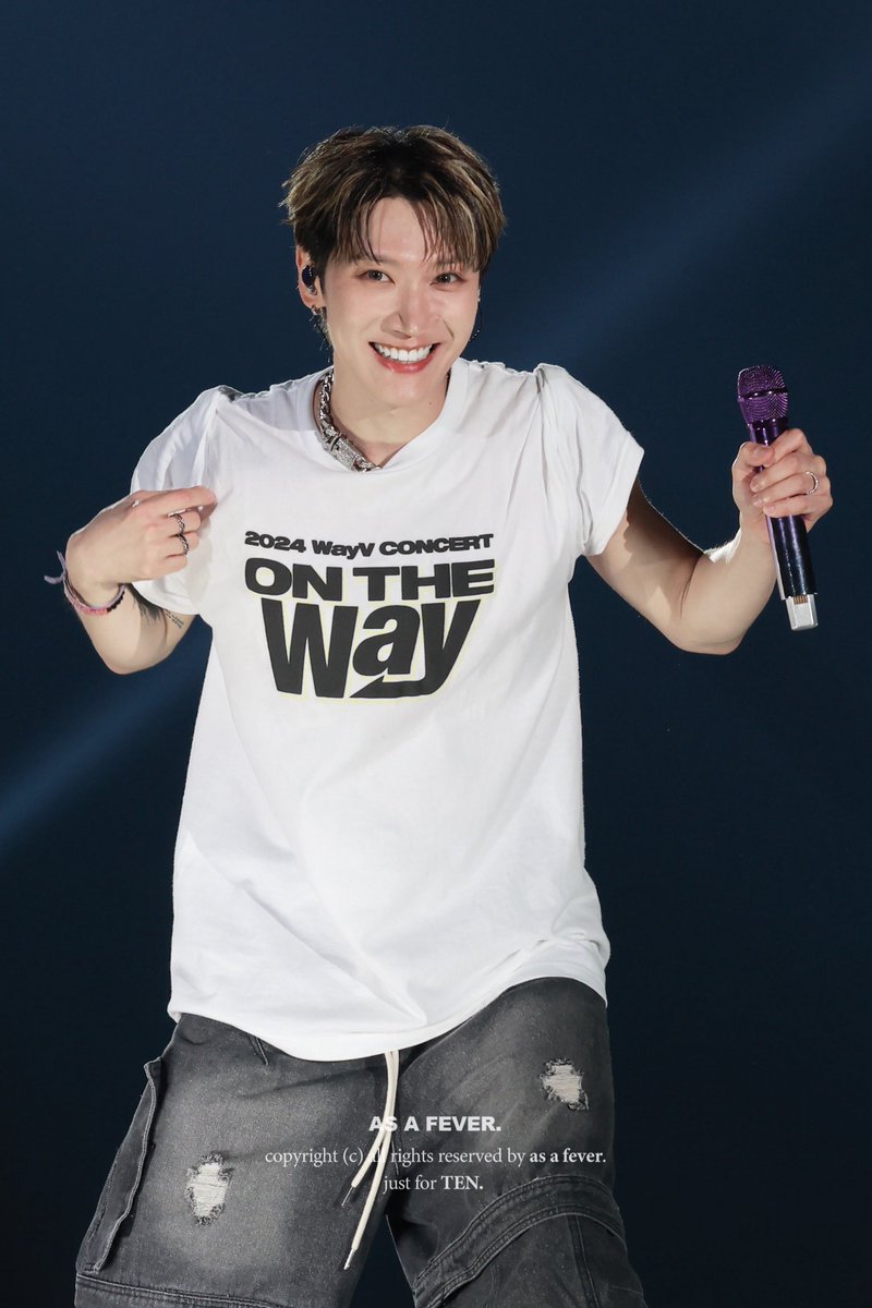 asafever_kr's tweet photo. 240817 WayV CONCERT [ON THE Way] in NAGOYA 

🫳🏻🫳🏻🫳🏻

#TEN #텐 #เตนล์ #李永钦 #テン 
#WayV #威神V 
#ONTHEWay #NAGOYA
#WayV_ONTHEWay_in_NAGOYA https://t.co/wIupY7CZLX
