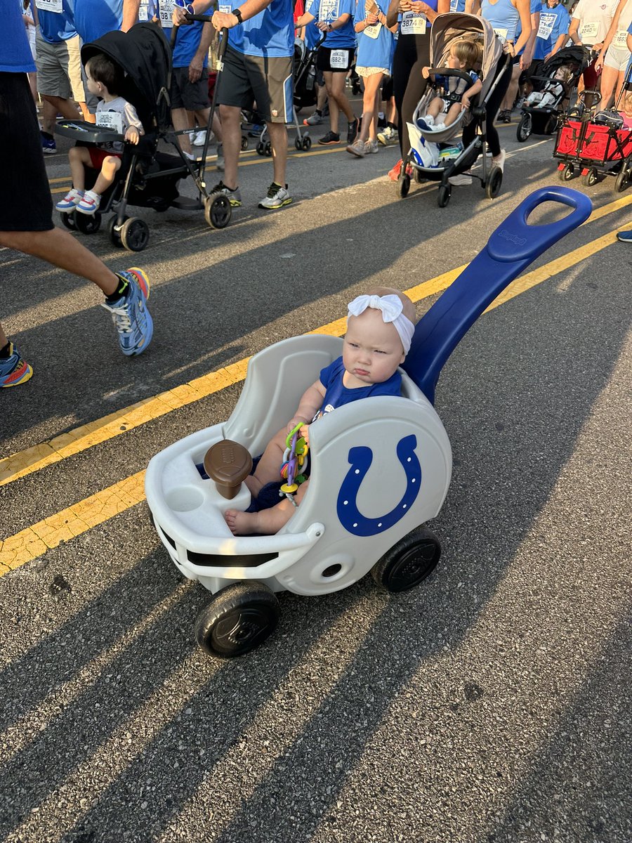 kithanleytv's tweet photo. Some pics of the spirited #Colts5k athletes this morning!💙🏃🏼♀️🏅 https://t.co/RguKAQT6st