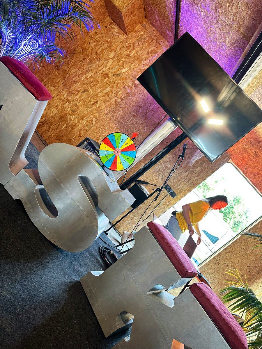 MrsMartine's tweet image. Ik kom hier voor de wetenschap! De Nederlandsche Wetenschapsagenda, NWA, organiseert informatieve sessies en I’m here for it 💕 #LL24