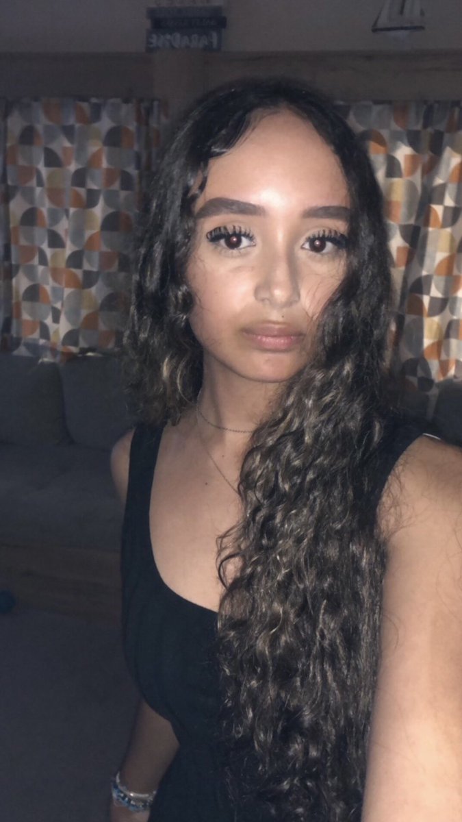 DoobyDoo41's tweet photo. @boohoo I would love to get my daughter into modelling, at 15 is she too young ! Super gorg ( in my eyes ) super tall and super 💖 x #tallteen #supergorg https://t.co/n3JP2jPTtb