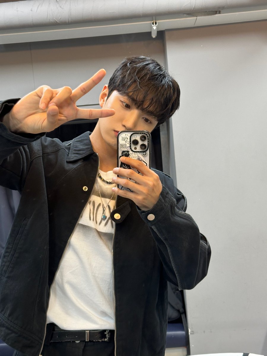 #오늘의선율 📸

🎤🎶

#선율 #SUNYOUL #선예인