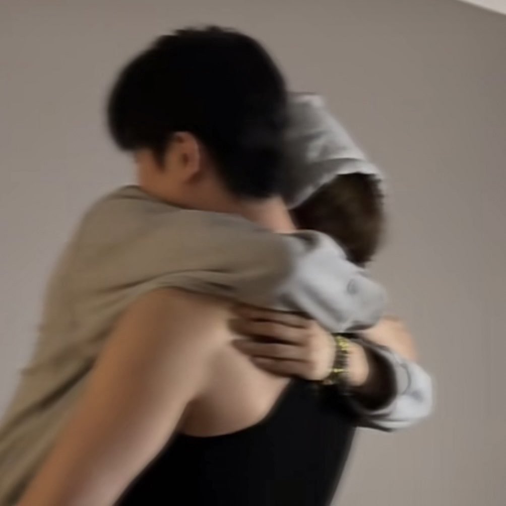 เพื่อน (@frinkjakex) on Twitter photo 