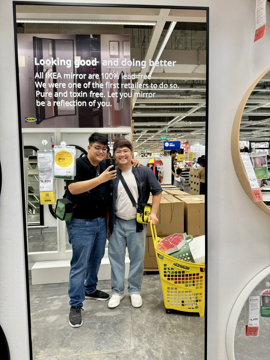 KingDipper_'s tweet photo. 1 year and several pounds since our last visit to ikea https://t.co/exdS3H5smZ