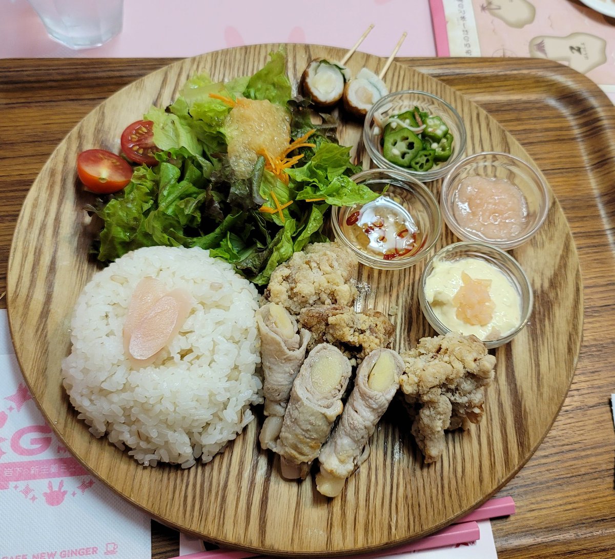 penbird1110's tweet photo. 甥っ子姪っ子を連れて新生姜ミュージアムに行ってきた
全員新生姜の虜になりました❤ https://t.co/Cg2xcoQ4on