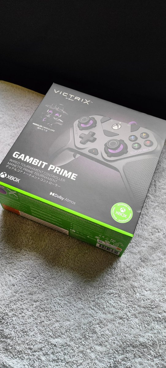 Sakeesteve's tweet photo. Na nézzük akkor a @VictrixPro #pdp új verseny #xbox kontrollerét. #xbox #gaming #fps #cod #gamer #gambitprime https://t.co/k32cfndisM