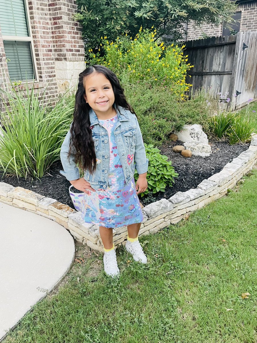 Sarah Bargas tweet media