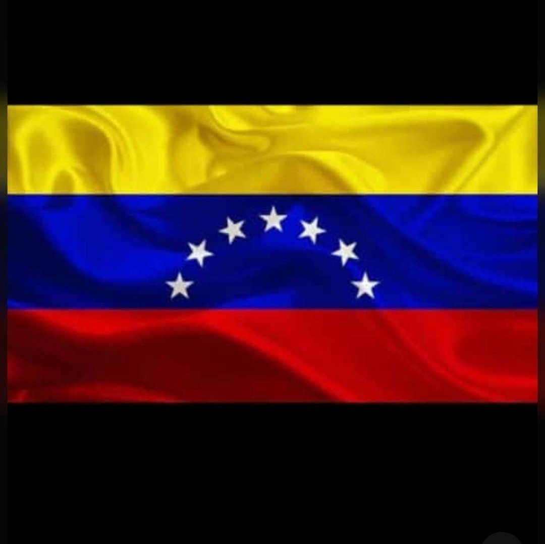 Yo si quiero volver a para estar con mis viejos, yo si creo que mi Venezuela se va a recuperar y será próspera una vez más

#YoConfío
#HastaElFinalVenezuela