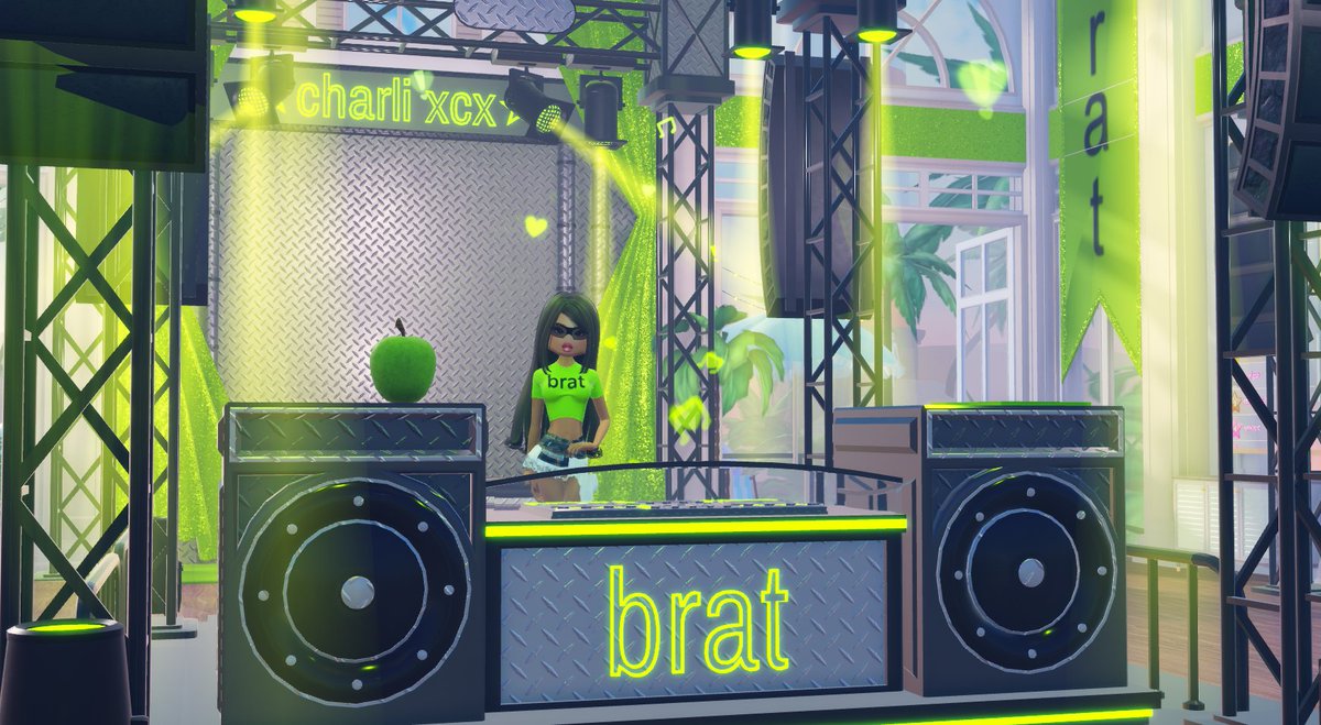 M0TOPRINCESS's tweet image. 💚 fall in love again and again... 🍏 

BRAT x DTI builds I made for the update! All assets by me !
It was such an honor working with Roblox, Charli xcx, and Charli&apos;s team 🥺 It was really hard keeping this a secret too 😭

Pics are a bit outdated but I can&apos;t take new pics rn.