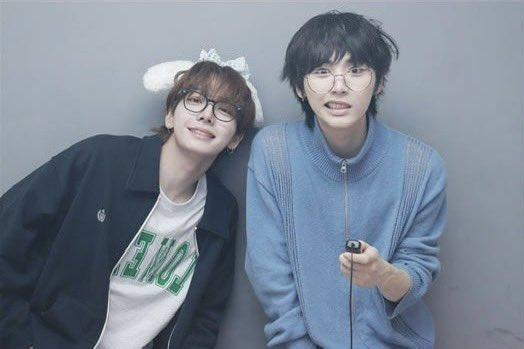 taesanpogi's tweet photo. photobooth fits 😲 https://t.co/0mvyrZA1BT