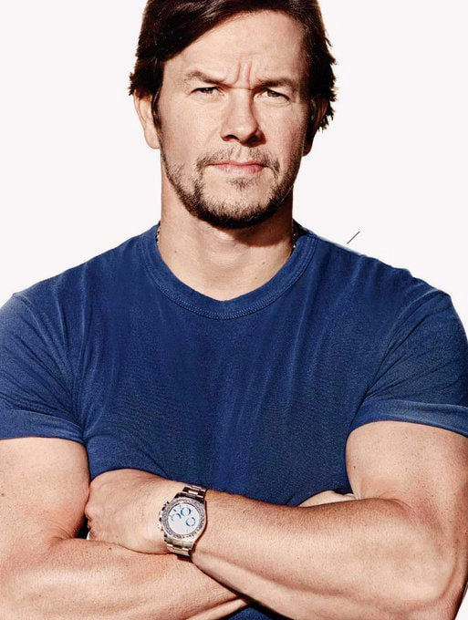 🚨BREAKING: Mark Wahlberg calls out Hollywood Democrats. He said, "If you don't like the USA, please leave and take your friends Alec Baldwin, Cher, Jennifer Lawrence, Miley Cyrus, Barbra Streisand, Matt Damon, Oprah, and Colin Kaepernick with you."

Do you agree Mark Wahlberg?