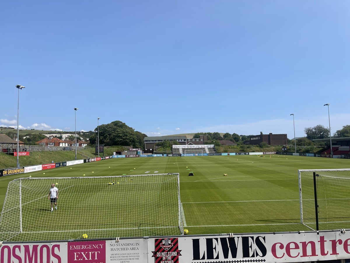 ploddercfc's tweet photo. Part two of his โfunโ day lol off to @LewesFCMen v @hashtagutd sitting patiently for them to warm up. Thankfully under cover as a glorious day! #dogsatfootball #rio https://t.co/VUF49y0Yz5