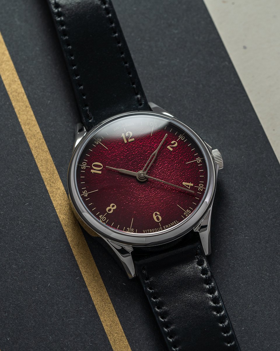 baldassarreted's tweet photo. It is hard to argue with the work anOrdain puts into its dials at an insanely attainable price point relative to the quality. The only issue is, they are incredibly hard to get your hands on. What do we think of this dial?
#anordain #watchdials #microbrands https://t.co/u1m5RFuv5P