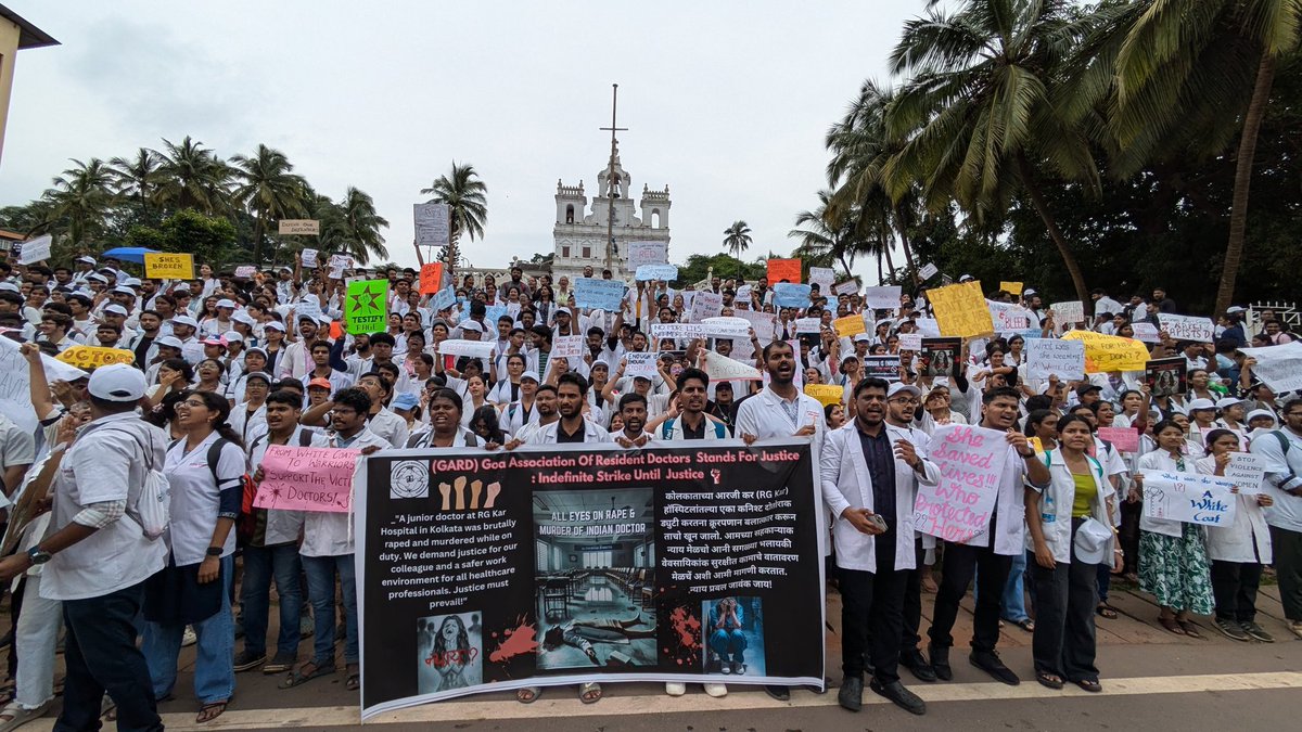 SinariVarad's tweet photo. It should keep echoing!! WE WANT JUSTICE!! WE WANT JUSTICE!! WE WANT JUSTICE!! 
Goa stands strong with RGKar victim and demands brutal punishment for everyone involved so no one dares to even think of doing this again! 
@goacm @visrane @DrPramodPSawant #GoaStandsWithRGKarVictim https://t.co/liDbIjvixK