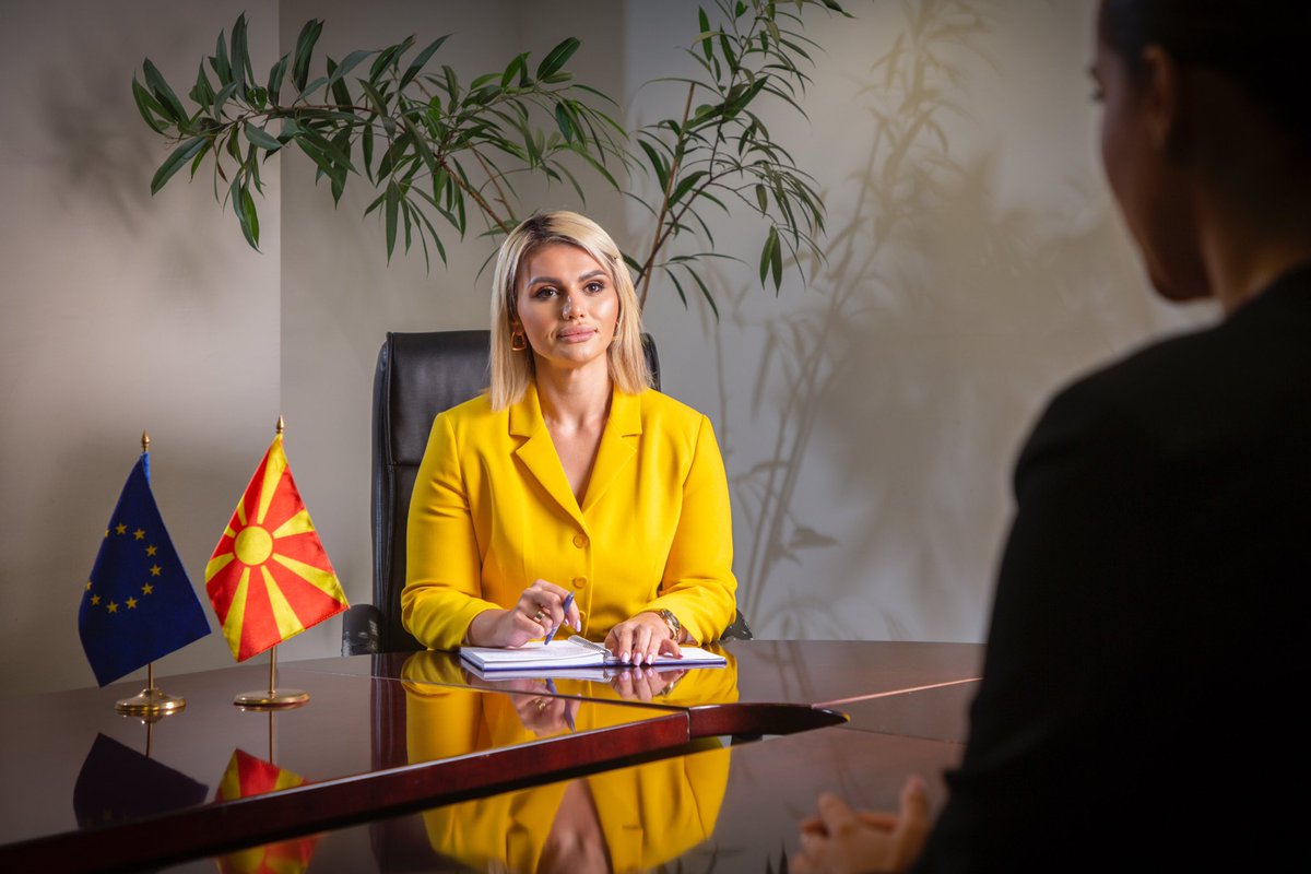 🇲🇰🤝🇪🇺Македонија ќе ја направиме успешна европска приказна, држава која ќе биде татковина на сите граѓани без разлика на нивната етничка и политичка припадност, место што ќе биде мотив и инспирација за оние што ја напуштиле да се вратат назад!

#МакедонијаЗаТебе