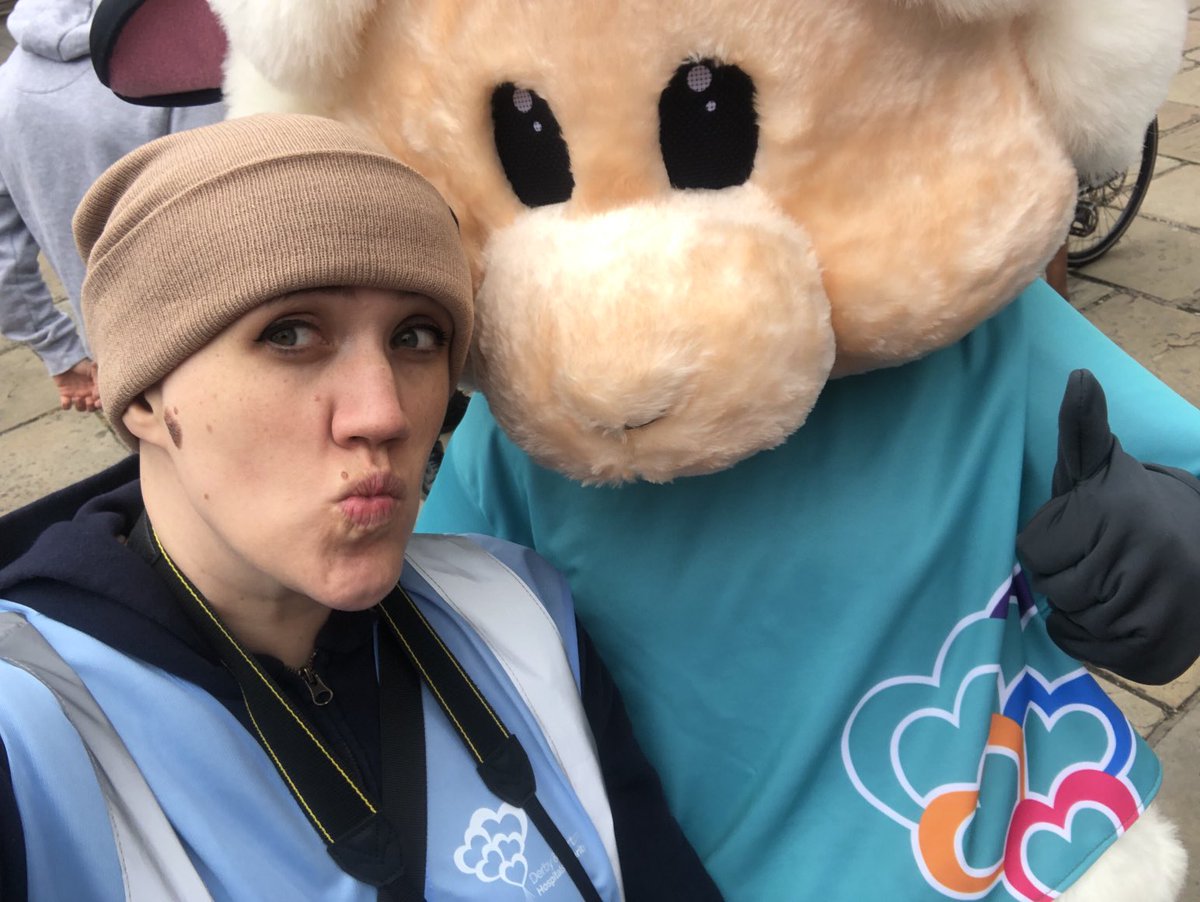 Got cold! Found my bestie for a hug 😌🥶🥶🥶