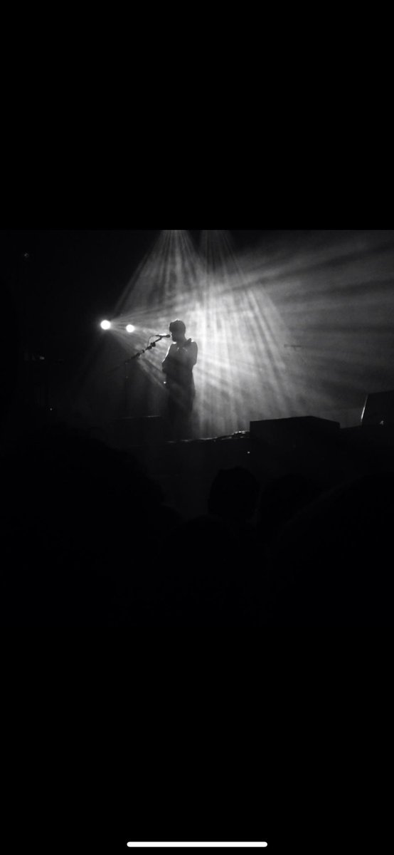 Ik kom een foto tegen die ik jaren geleden op Lowlands maakte. Dit is Biffy Clyro. #LL24 #Lowlands