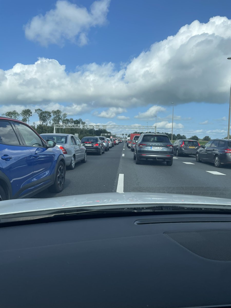 Zaterdagochtend A12 grens - Arnhem. <a href="/Rijkswaterstaat/">Rijkswaterstaat</a>, wanneer wordt de A15 doorgetrokken?