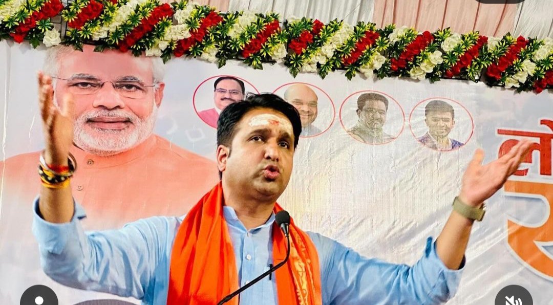 vickyraibjym's tweet photo. जन्मदिन की हार्दिक बधाई एवं शुभकामनाएं भगवान यशश्वी व दीर्घायु बनाए 
@Rohit_Chahal https://t.co/PcFVjXvxKP