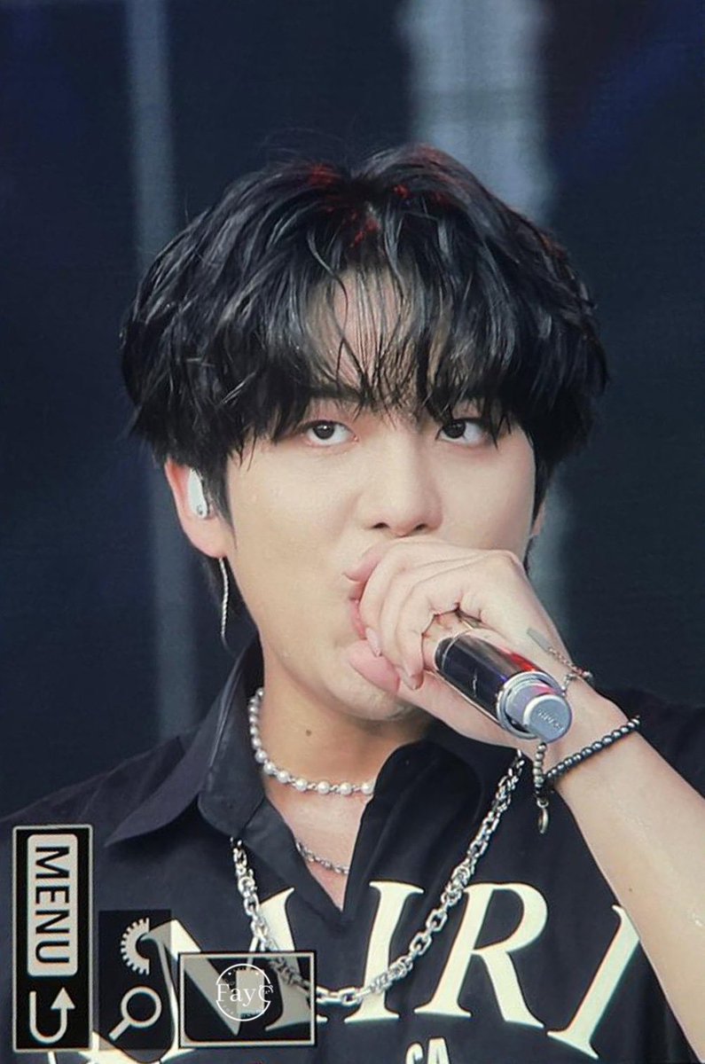 yeomosexual's tweet photo. Can they style his hair like this forever? https://t.co/GiN841ERGR
