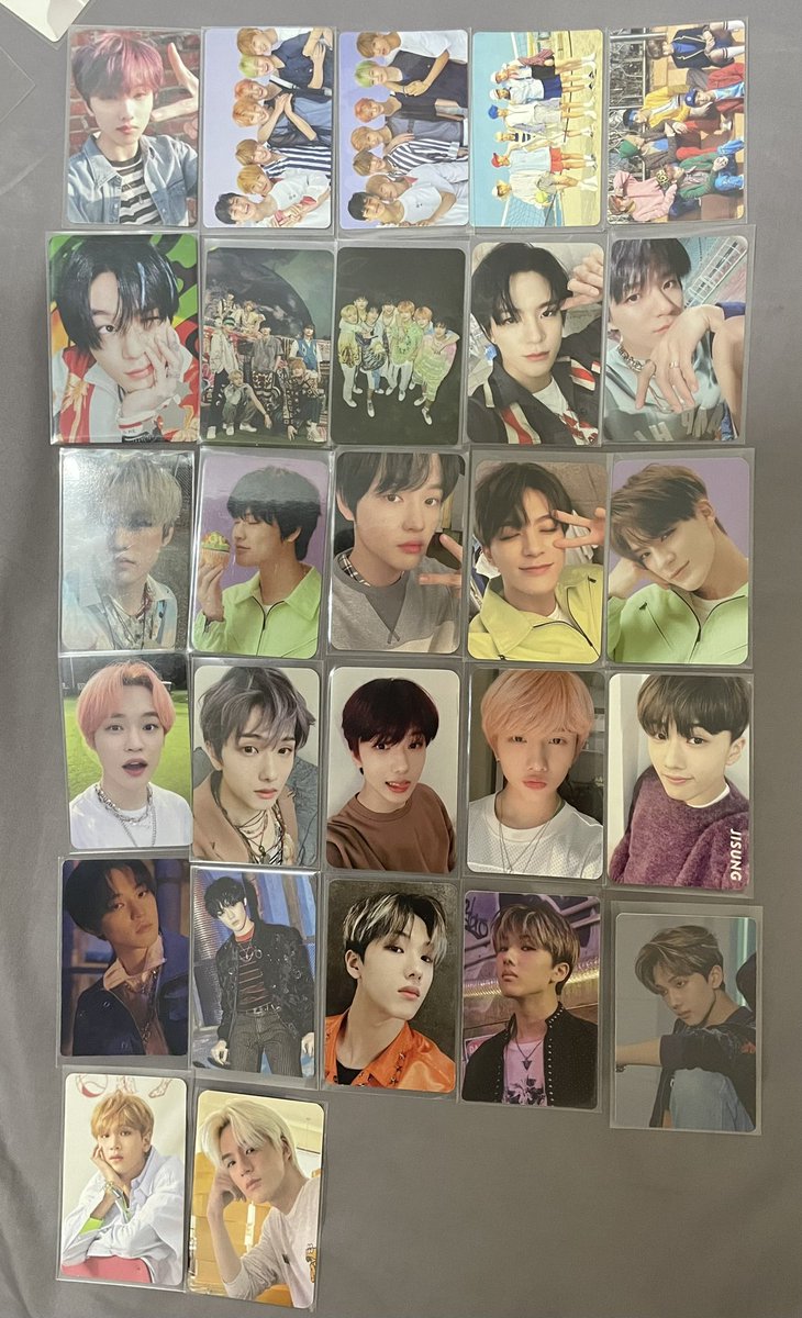 Mark_Lee_TY's tweet photo. สนใจใบไหนทักมาได้นะคะ มีมากกว่าในรูป #ตลาดนัดnct https://t.co/xab7qeAdcx
