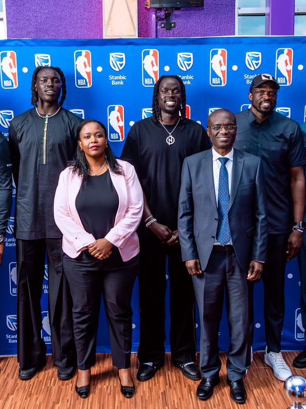 Moshions's tweet photo. The NBA fashion star @WenyenGabriel , HOMECOMING INZOZI.🇸🇸 as that flyest #MOSHIONSKING.🖤 👑

#MOSHIONSTOTHEWORLD.🌏 https://t.co/yv3iUoKI0e