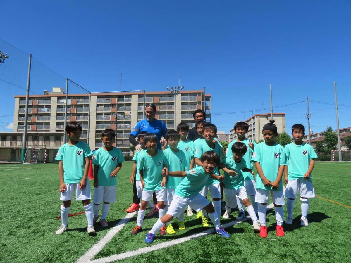 wakatakegroup's tweet photo. ⚽️ @LaLiga Camps Japan is live in Aichi! 🇯🇵 This weekend, young footballers will train with LaLiga coaches, mastering skills 🏆

Big thanks to the families for their incredible support! 🙏 Let’s make this weekend unforgettable! 🌟

#GrassrootsFootball#LaLigaCamps #VamosWakatake https://t.co/2GclSiZQUd