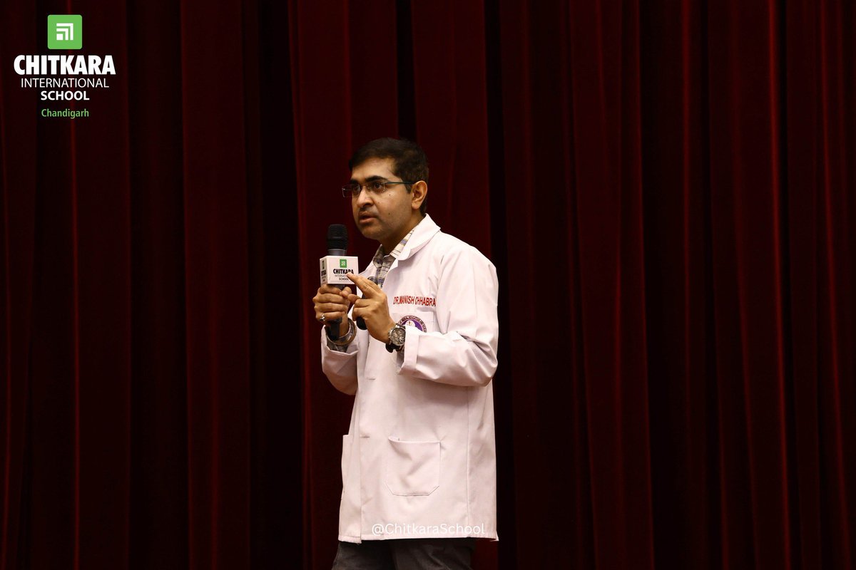 chitkara_school's tweet image. Engaging session on eye health titled, “Better Eye Health” for grades 5 and 6 highlights the importance of vision care at Chitkara International School

-
#CIS #sesssion #doctorsession #learning #knowledge #eyehealth #healthcare #eyes #studentsession #ChitkaraInternationalSchool