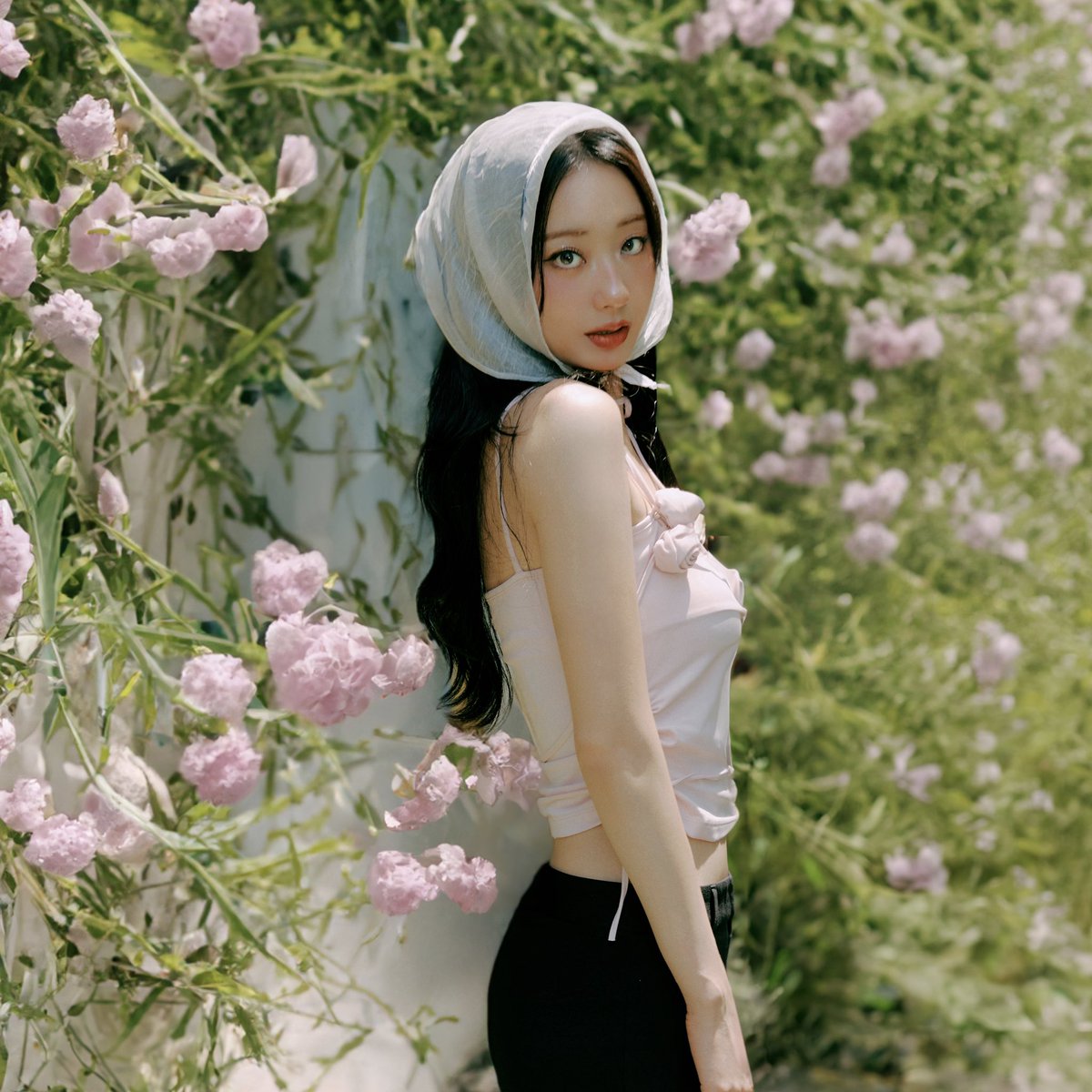 labelsayu's tweet photo. Gyeongree's First EP 'Eternal Bloom'
Album Cover
🗓️ 2024.08.21 18:00 KST
#EternalBloom #Cherry
#경리 #Gyeongree
#레이블사유 #LABELSAYU https://t.co/5G0gAFUnAJ