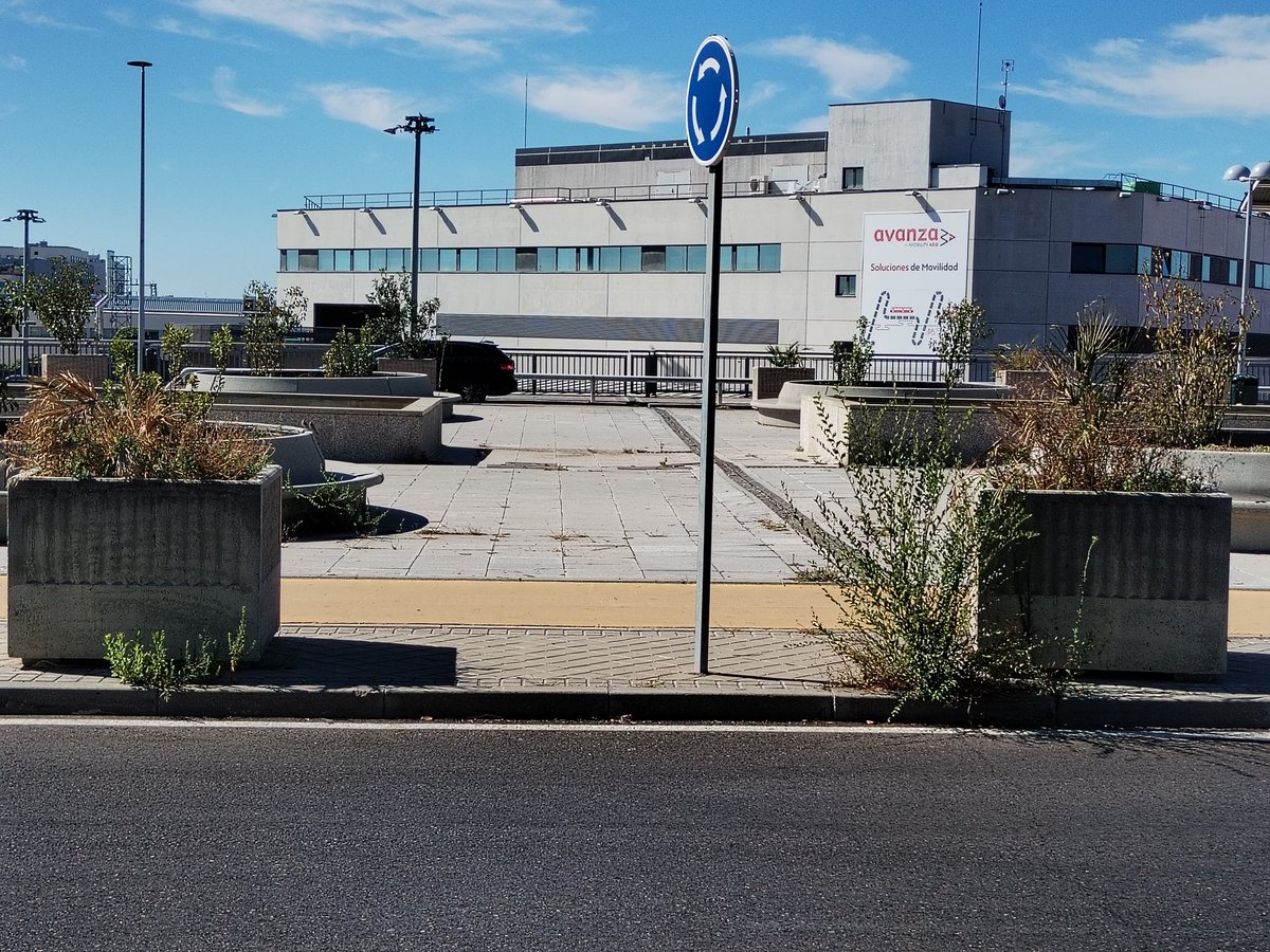 ¿Pero es que nadie más ve este derroche de medios para NADA? 😡