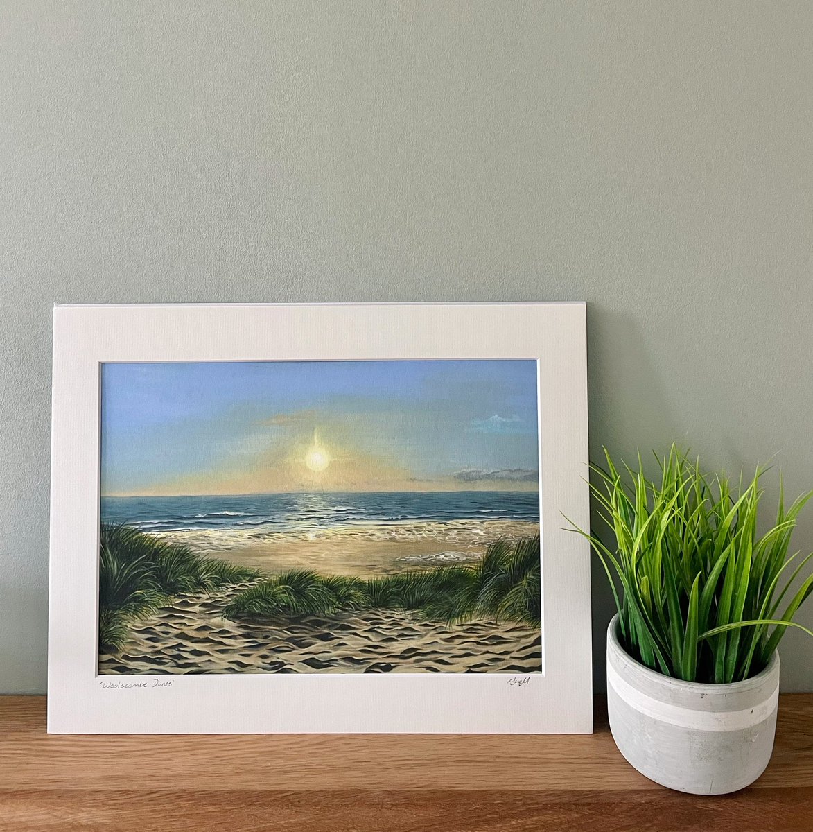 KatrinSnellart's tweet photo. I am pleased to announce that you can now find my fine art prints of Woolacombe and surrounding areas at @WoolacombeTIC 😊
#woolacombe #woolacombebeach #beachpainting #leebay #beachart #coastalart #somersetartist #devonartist https://t.co/v6Y7kCvpYy