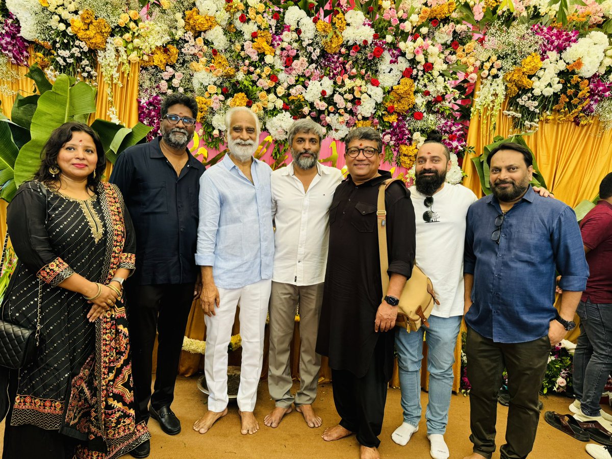 krishna kanth (@kk_lyricist) on Twitter photo it’s gonna be SPLENDID this time ❤️
A warrior’s fight which un engraved on pages of History , combo of <a href="/hanurpudi/">Hanu Raghavapudi</a>’s brilliance & strength of prabhas. Proud to be a part of it😇 thanks to <a href="/MythriOfficial/">Mythri Movie Makers</a> it’s gonna be SPLENDID this time ❤️
A warrior’s fight which un engraved on pages of History , combo of <a href="/hanurpudi/">Hanu Raghavapudi</a>’s brilliance & strength of prabhas. Proud to be a part of it😇 thanks to <a href="/MythriOfficial/">Mythri Movie Makers</a>