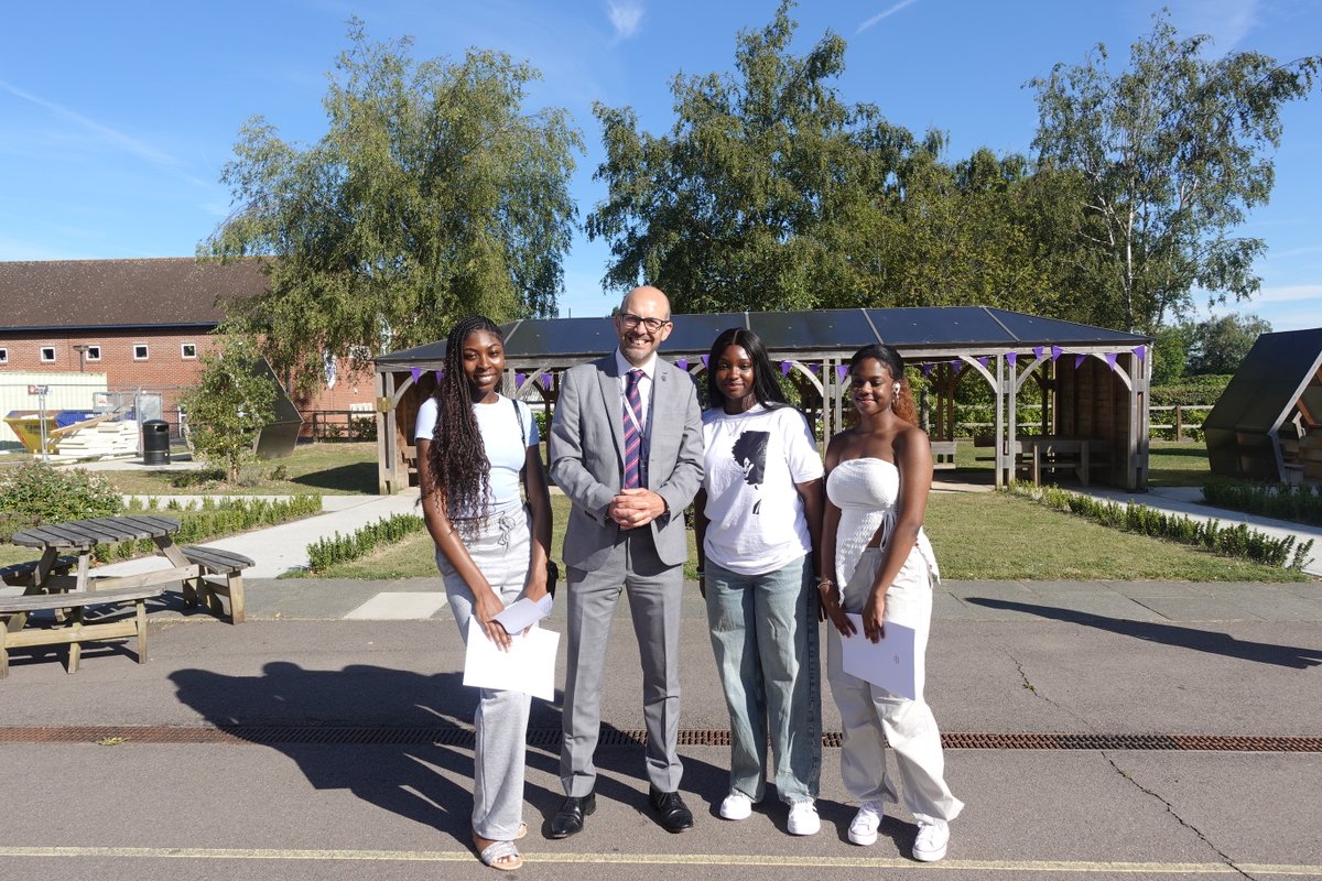 Becket Keys tweet media