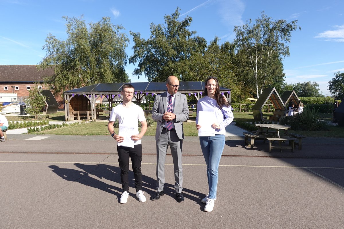 Becket Keys tweet media