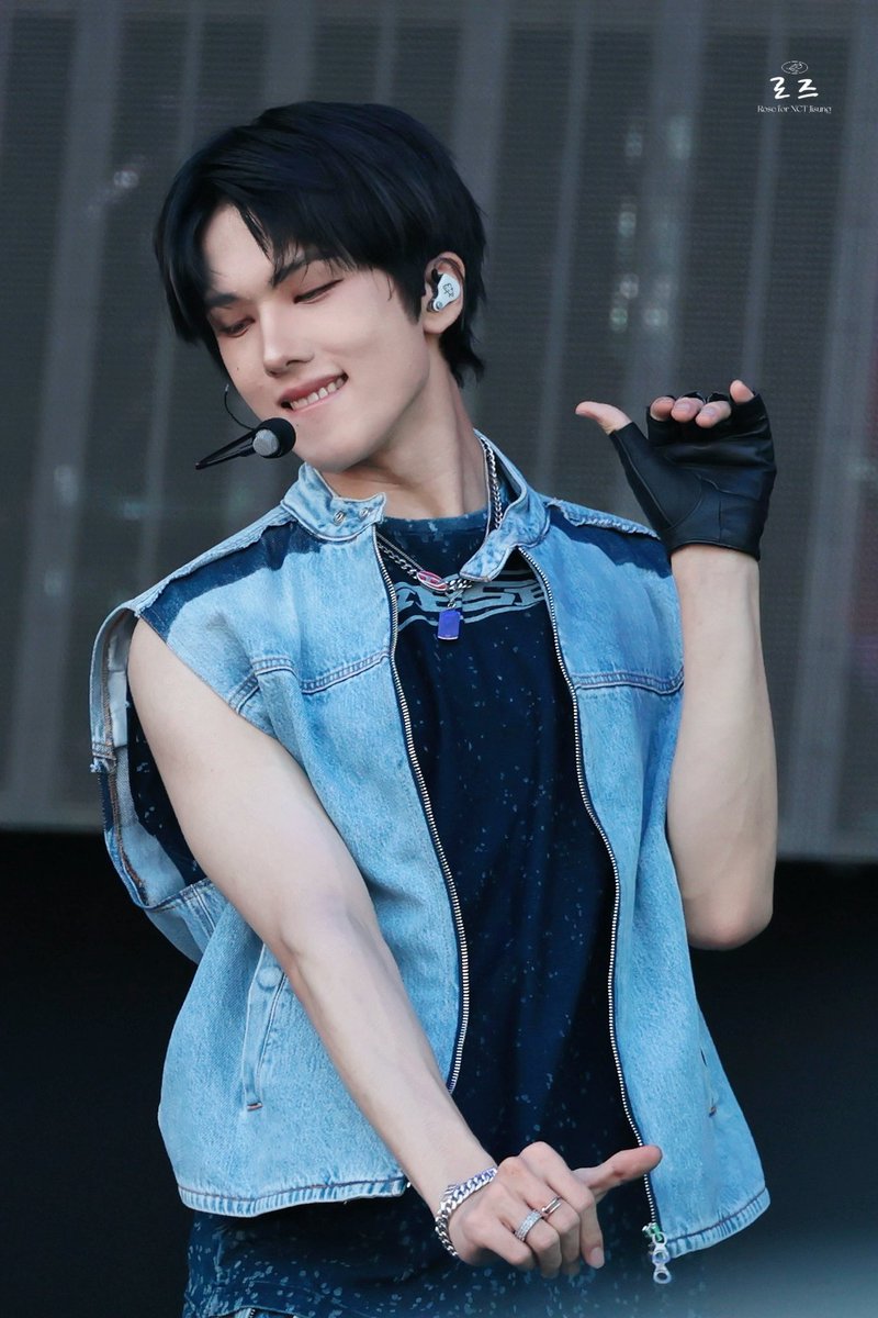 .𖥔 ݁ ˖ slow tweet media