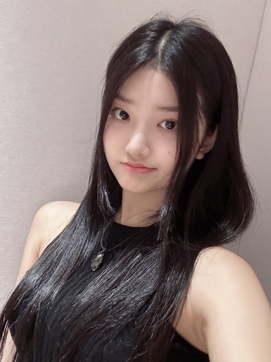 BADVILLAIN_twt's tweet photo. 😈

#켈리 #KELLY
#배드빌런 #BADVILLAIN https://t.co/GCEdy0rkw7